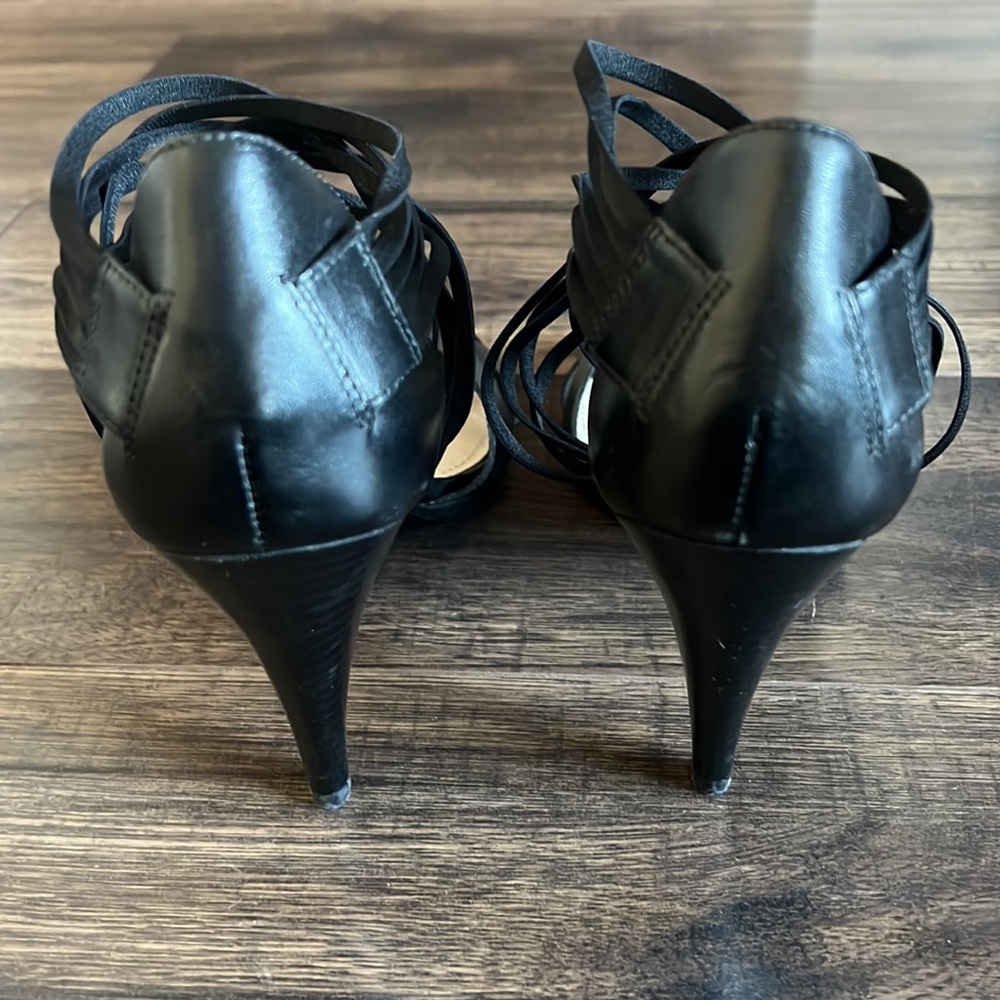 Pegabo Heels - Picture 4 of 9